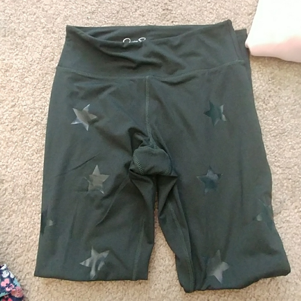 Jessica Simpson workout leggings